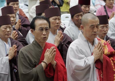 Triều Tiên: Đông đảo Tăng Ni, Phật tử liên Triều tham dự lễ cầu nguyện tái thống nhất đất nước